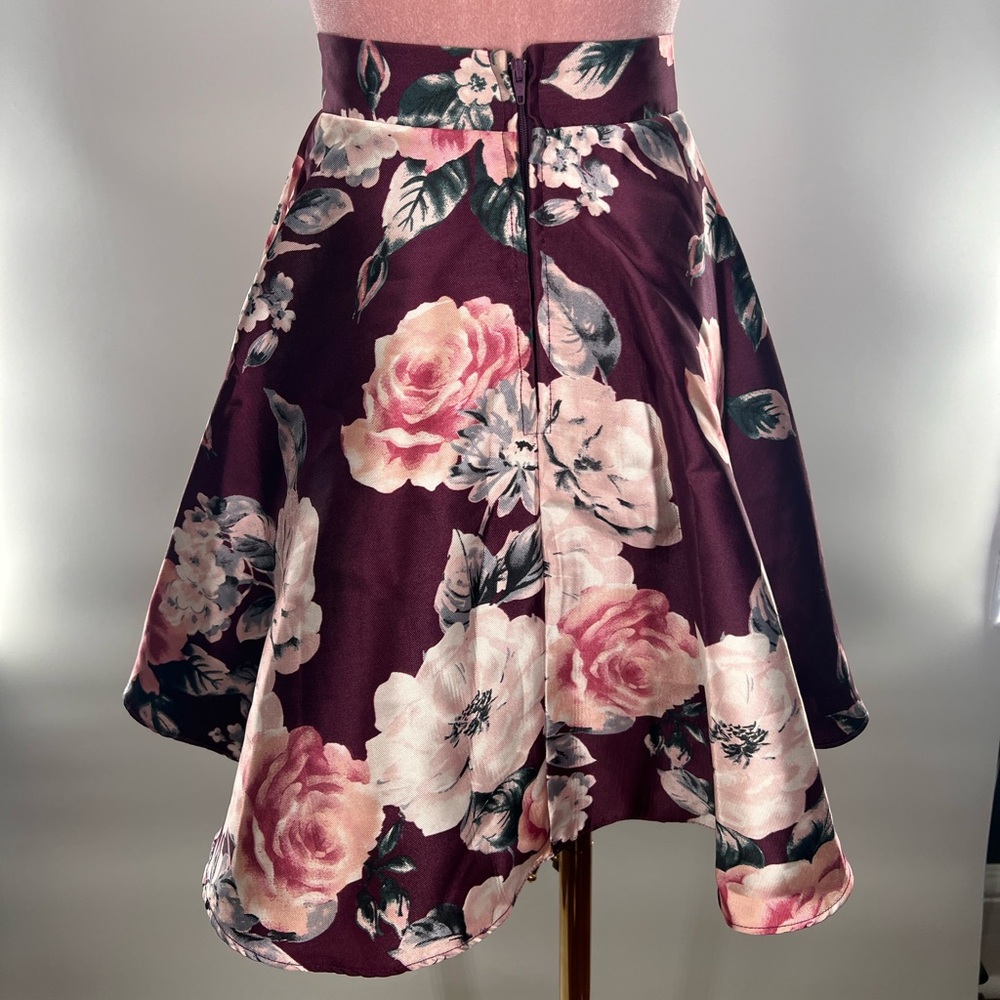 EUC City Triangles Floral Print Mini Skirt - Picture 6 of 9